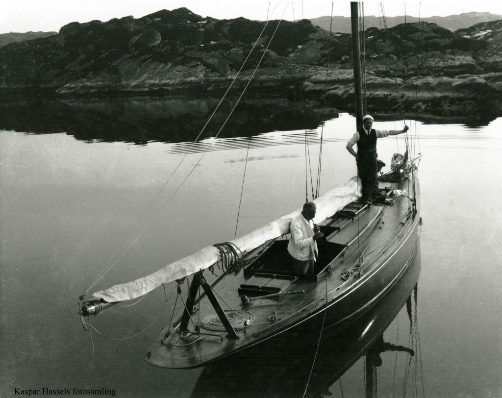 75 kvm kryssare "Pus" fra skjærgården untanfør Bergen ca 1920