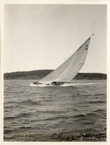 52 kvm krysser N 10 "Lo" på skarp kryss